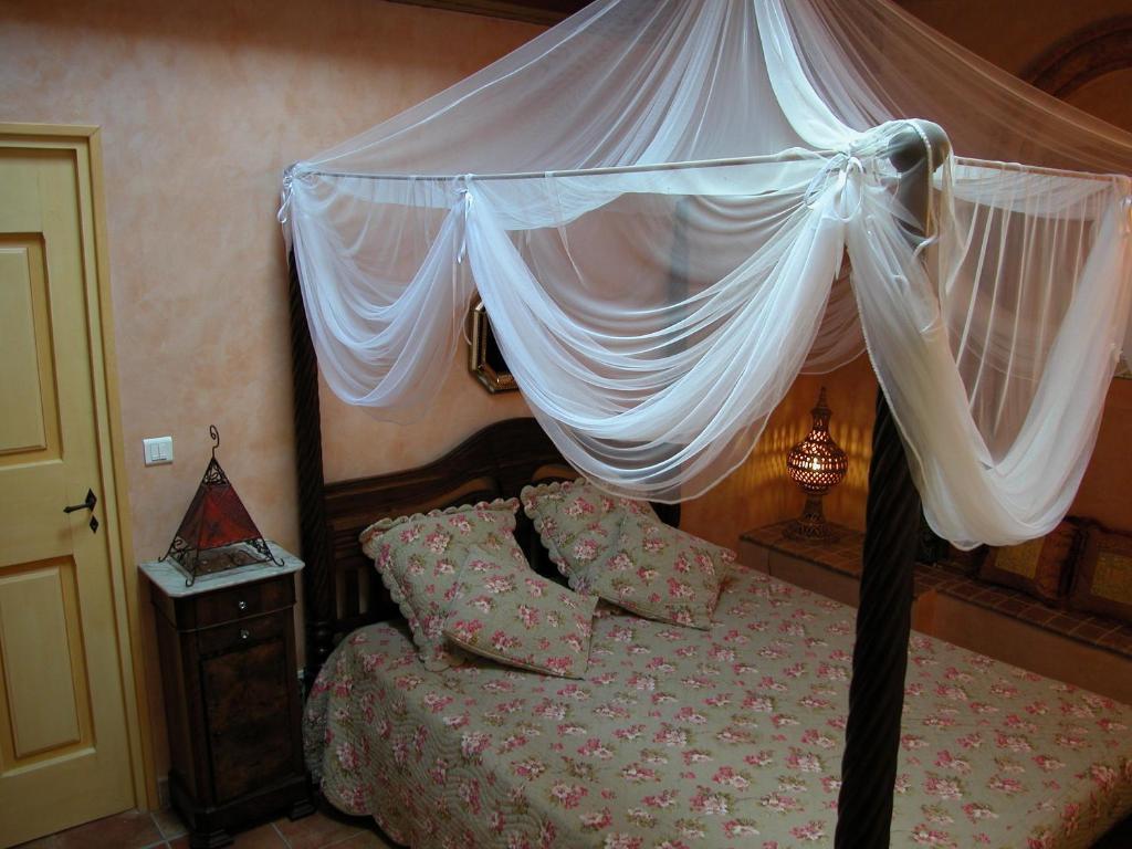 Le Mazet De La Dame Bed and Breakfast Barbentane Værelse billede